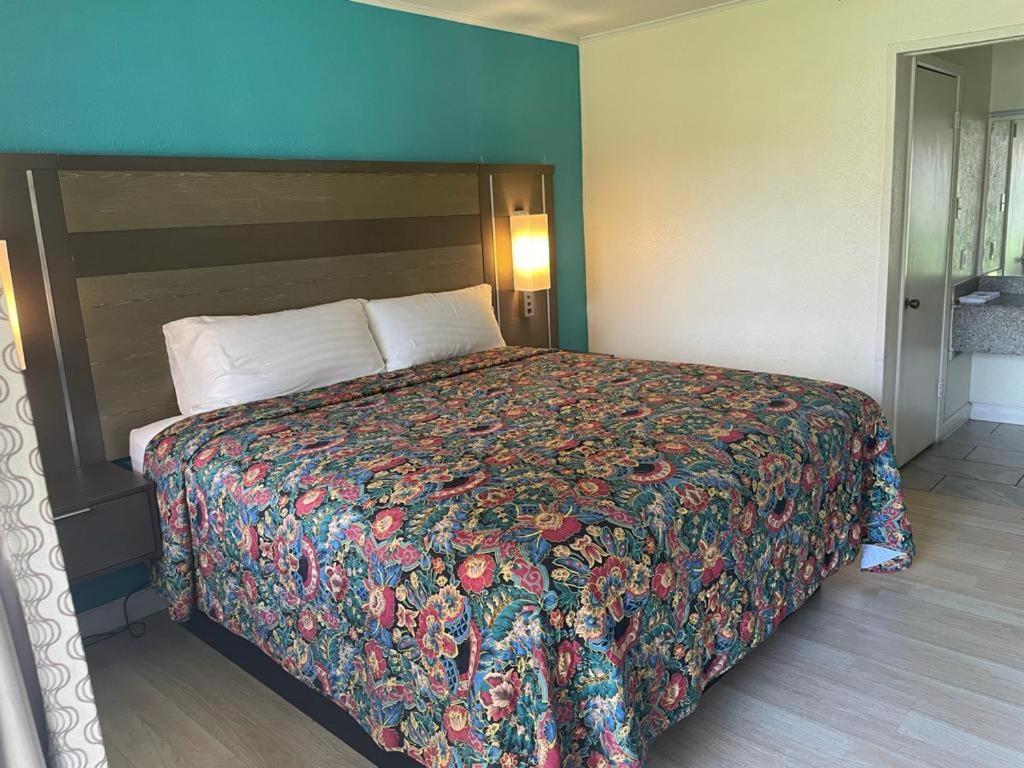 Executive Inn & Suites Beaumont Zewnętrze zdjęcie